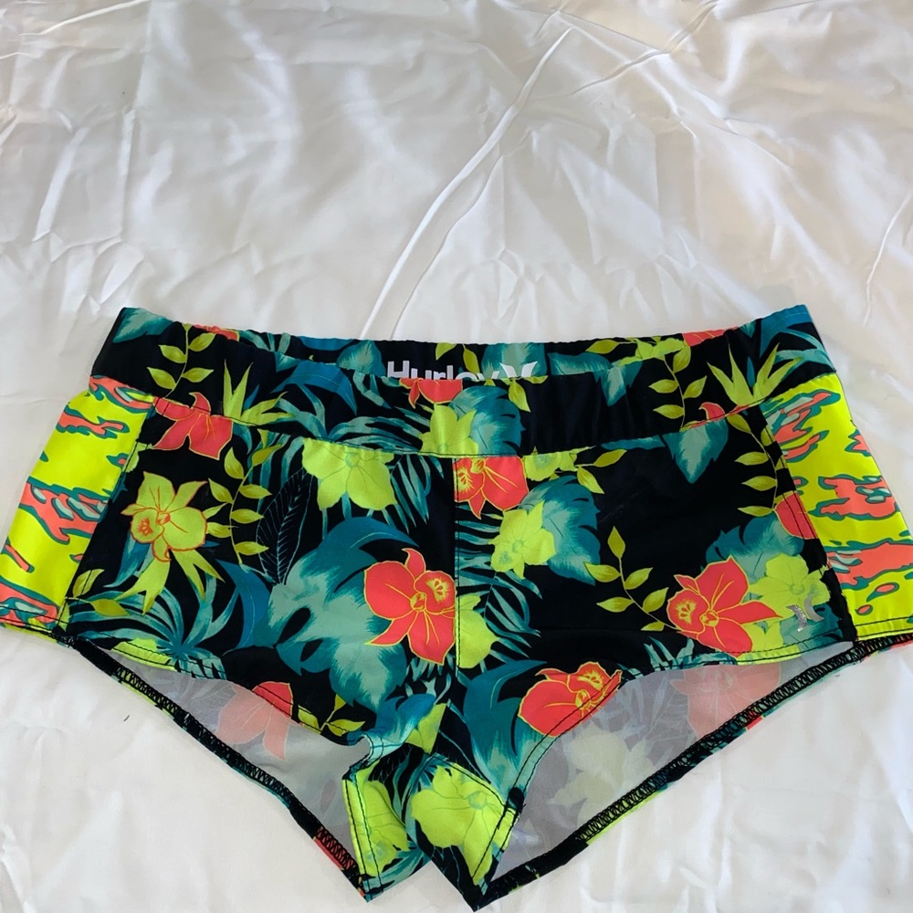 Hurley shorts